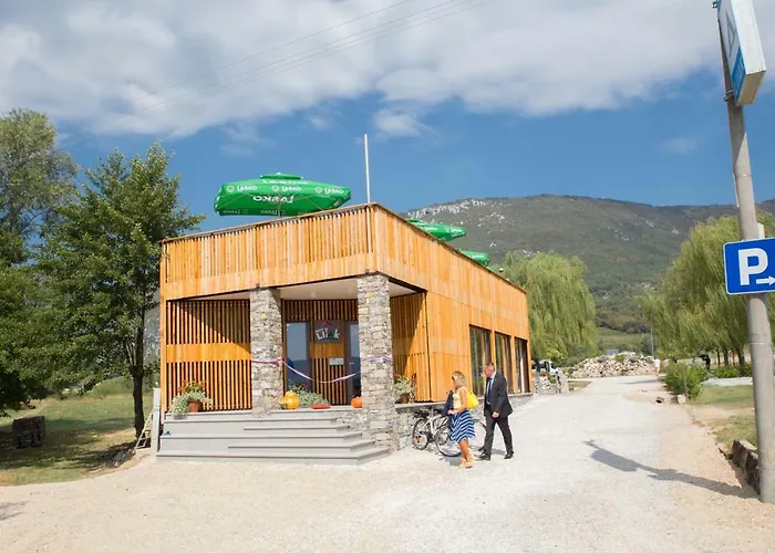 Mobilehouse & Camping Lijak